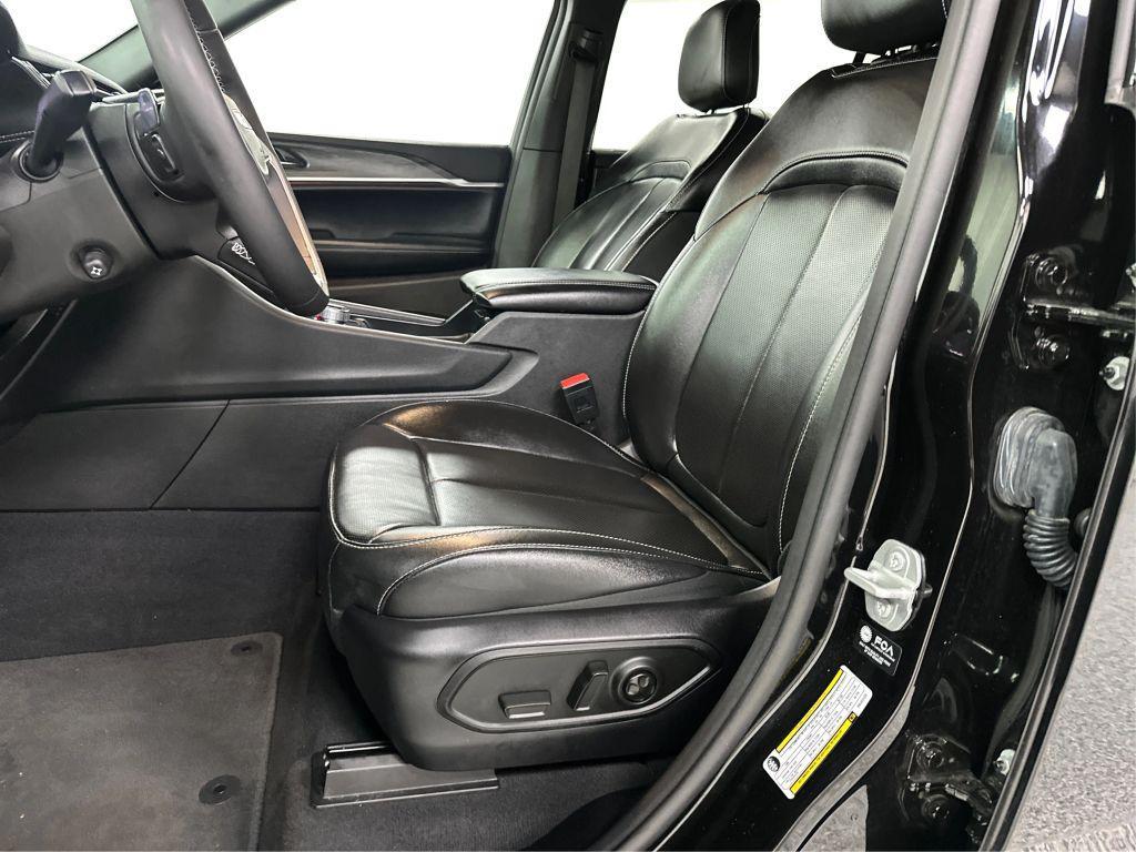 used 2024 Jeep Grand Cherokee L car, priced at $37,999