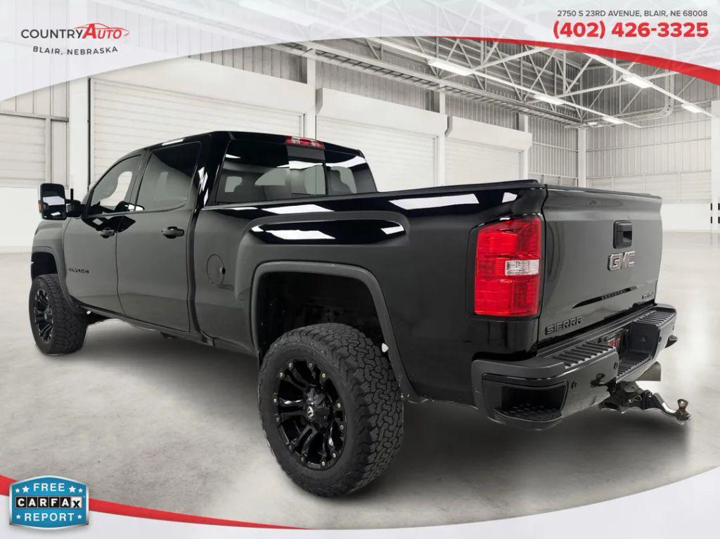 used 2018 GMC Sierra 2500 car, priced at $46,999