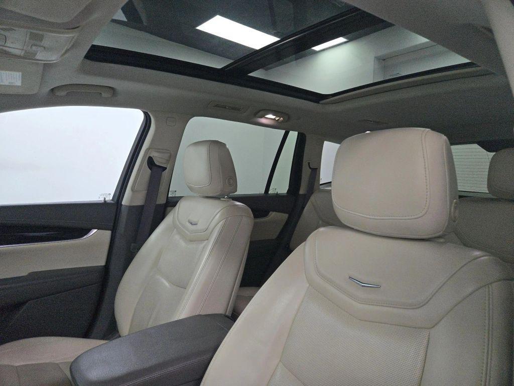 used 2021 Cadillac XT6 car, priced at $24,777