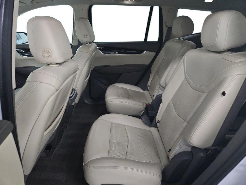 used 2021 Cadillac XT6 car, priced at $24,777