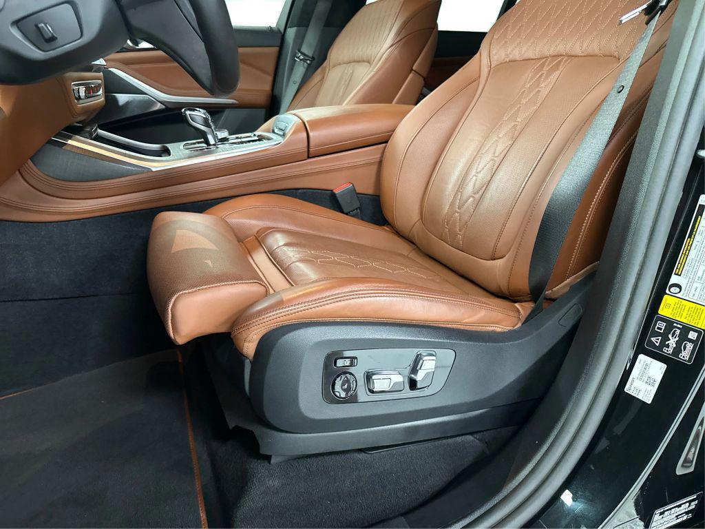 used 2024 BMW ALPINA XB7 car, priced at $127,999
