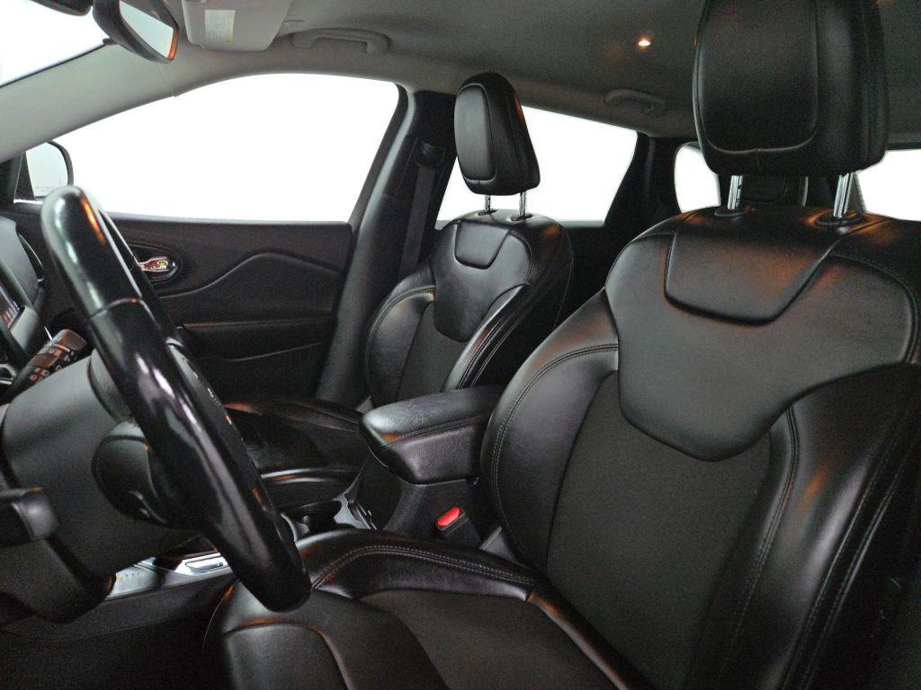 used 2021 Jeep Cherokee car, priced at $21,999