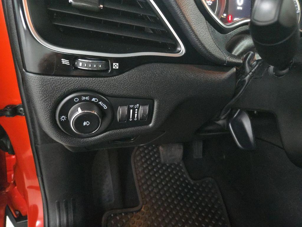 used 2021 Jeep Cherokee car, priced at $21,999