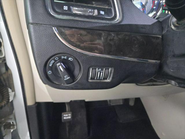 used 2015 Chrysler Town & Country car, priced at $4,999