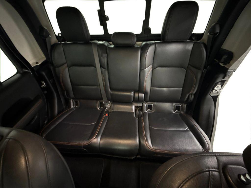 used 2021 Jeep Gladiator car, priced at $38,444