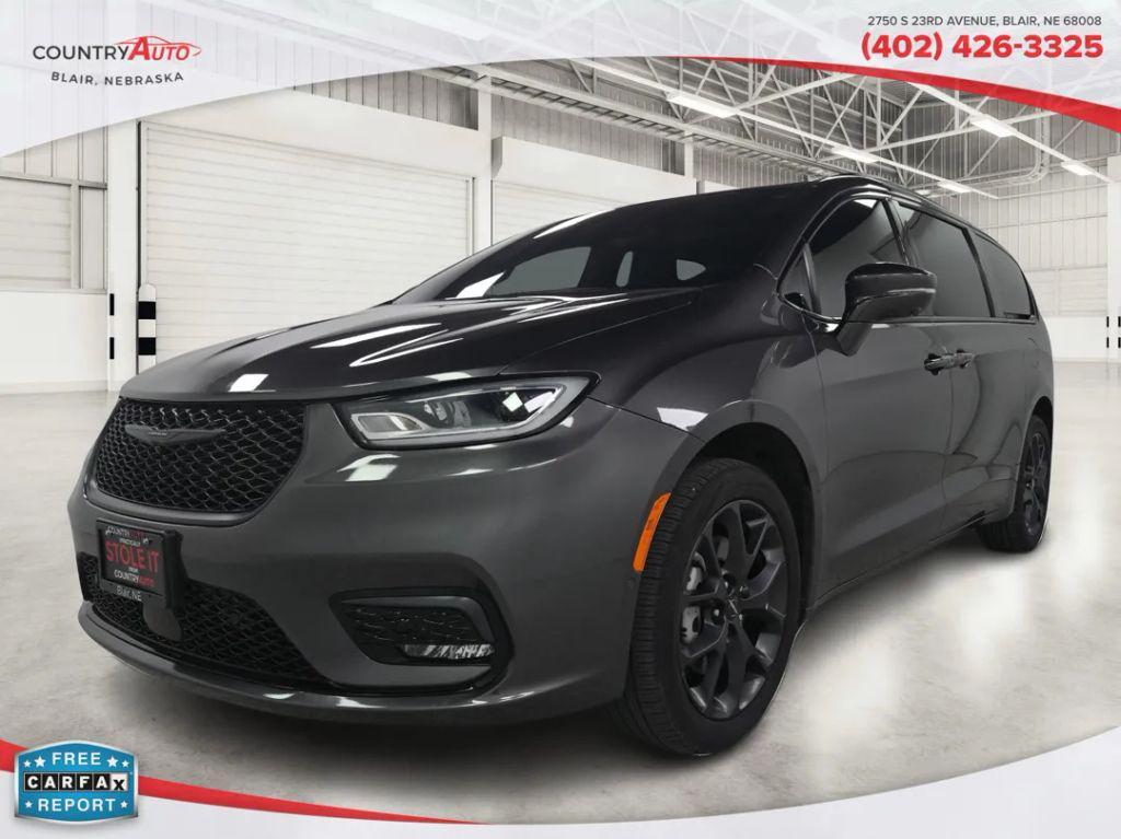 used 2022 Chrysler Pacifica car, priced at $29,999