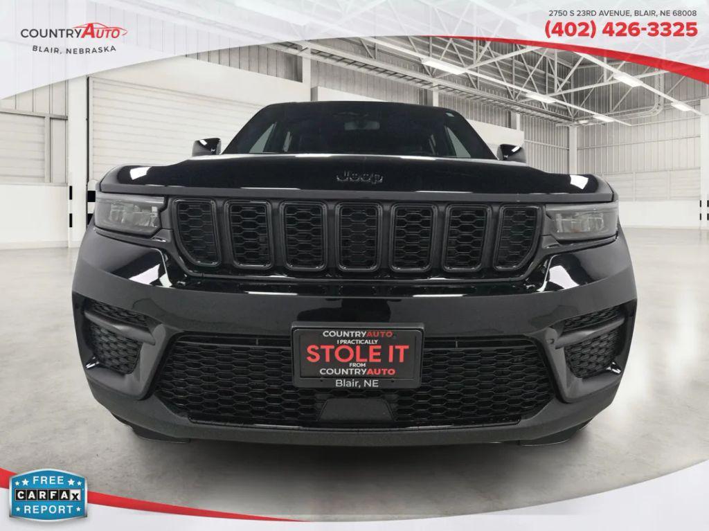 used 2023 Jeep Grand Cherokee car, priced at $34,777