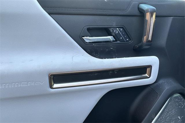 new 2025 GMC HUMMER EV Pickup car, priced at $95,845