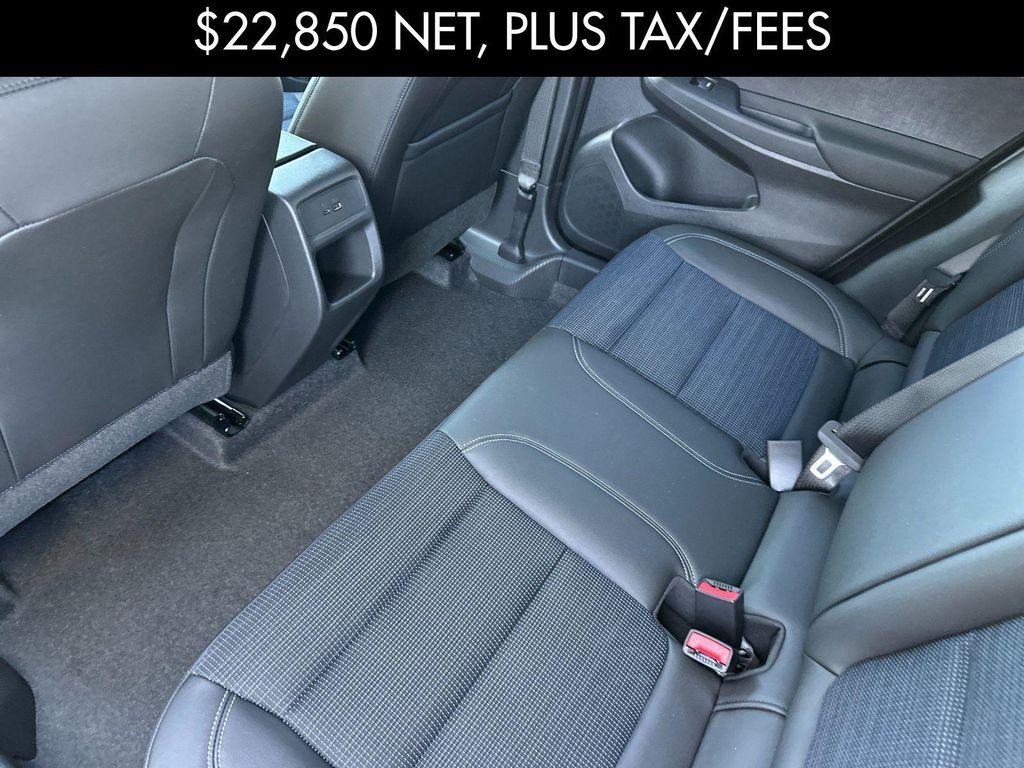 new 2025 Buick Envista car, priced at $23,100