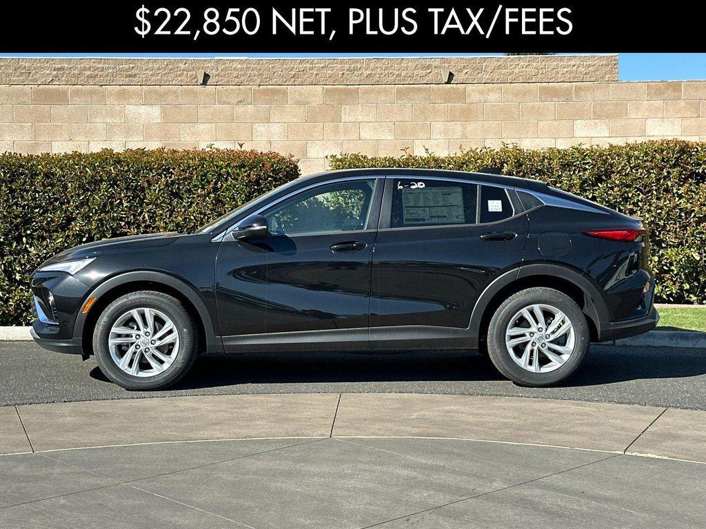 new 2025 Buick Envista car, priced at $23,100