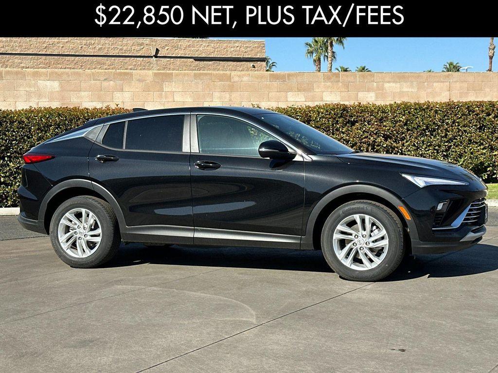 new 2025 Buick Envista car, priced at $23,100