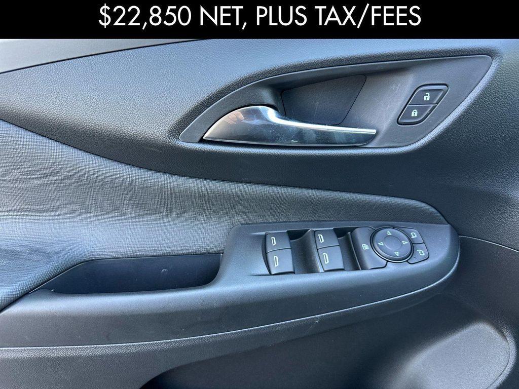 new 2025 Buick Envista car, priced at $23,100