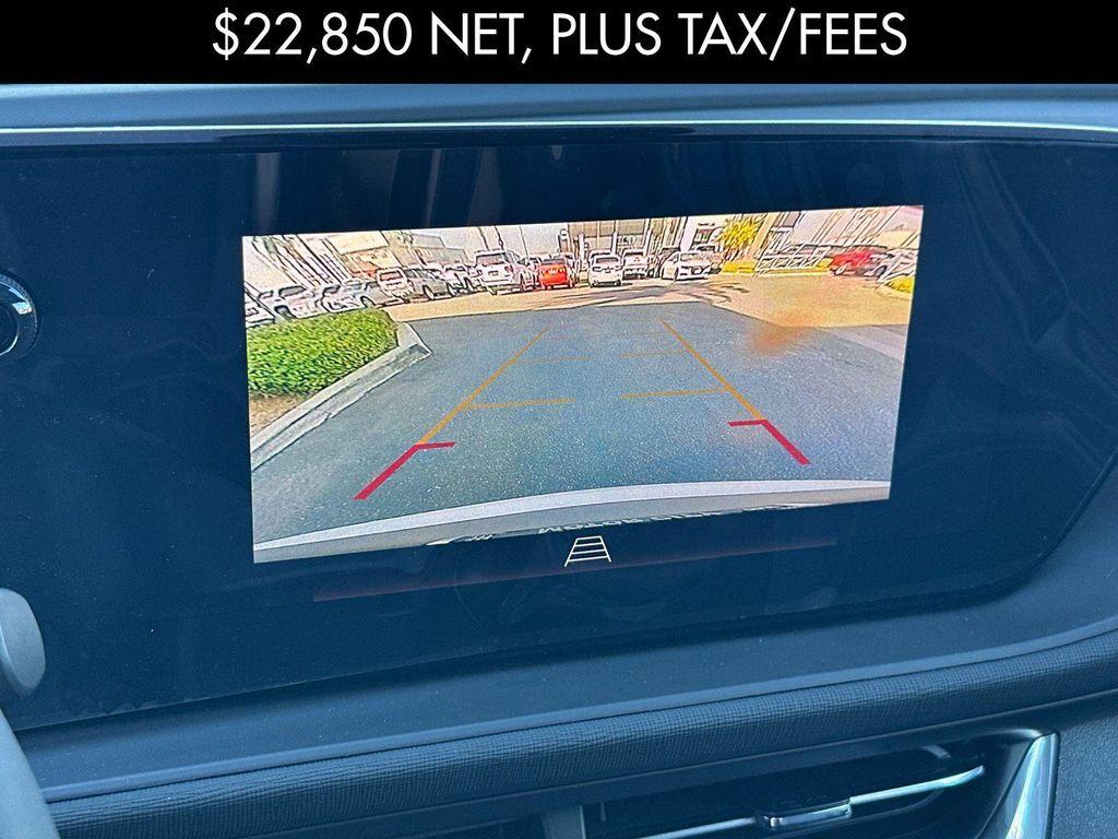 new 2025 Buick Envista car, priced at $23,100