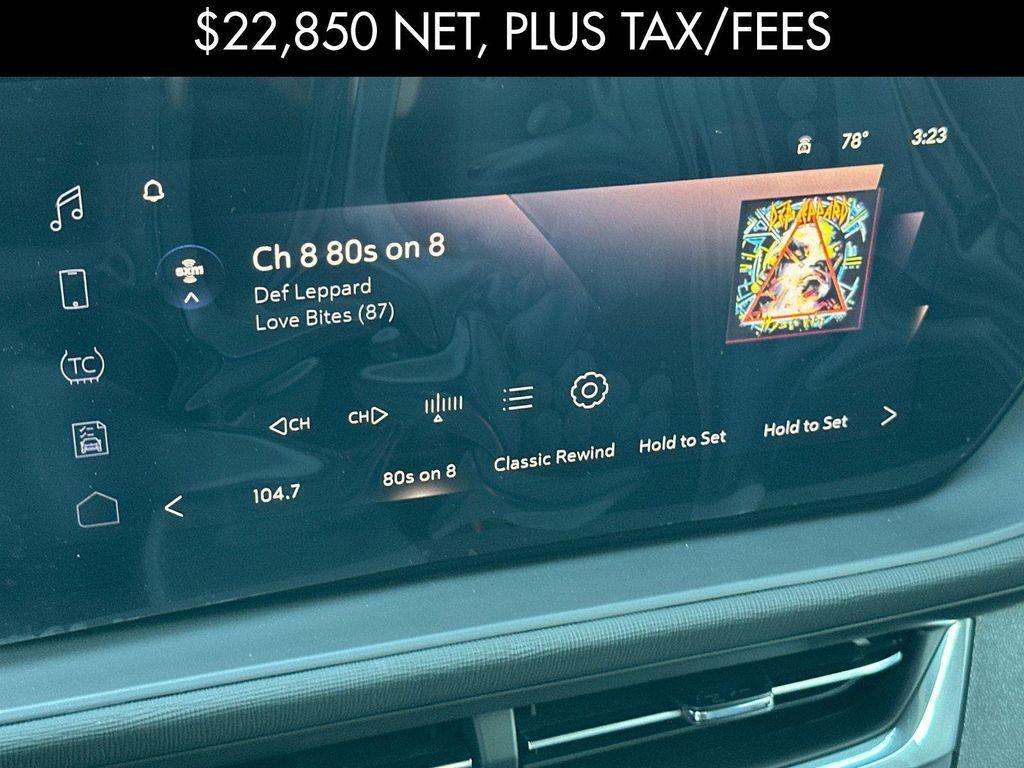 new 2025 Buick Envista car, priced at $23,100