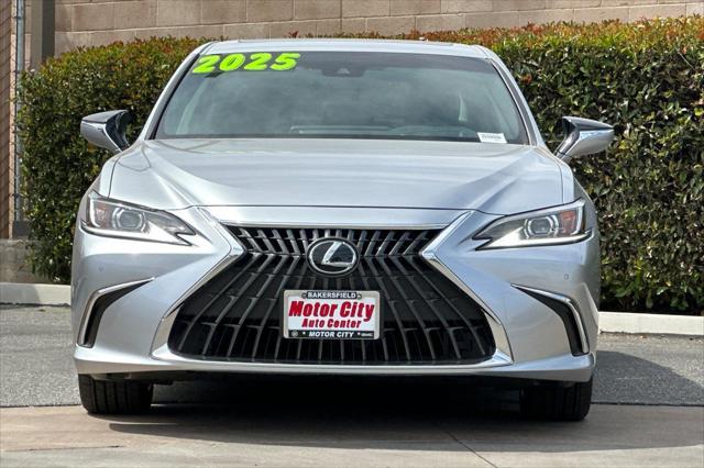 used 2025 Lexus ES 300h car, priced at $48,450