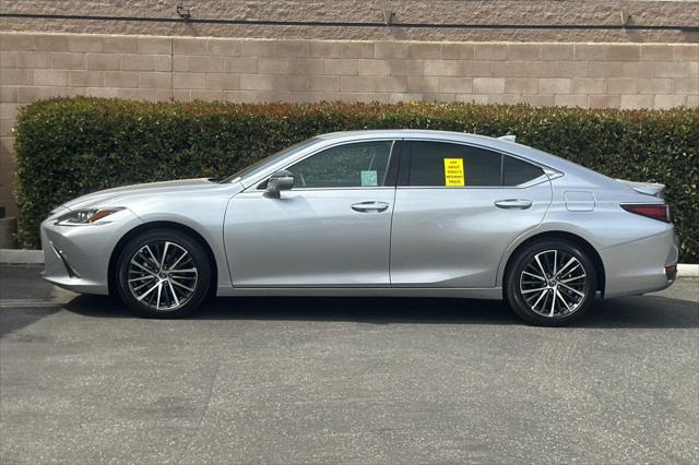 used 2025 Lexus ES 300h car, priced at $48,450