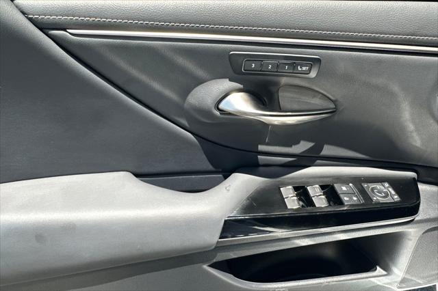 used 2024 Lexus ES 300h car, priced at $44,536
