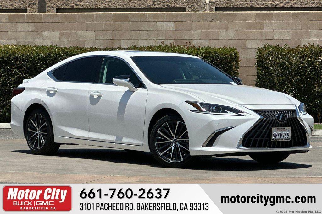 used 2024 Lexus ES 300h car, priced at $39,875