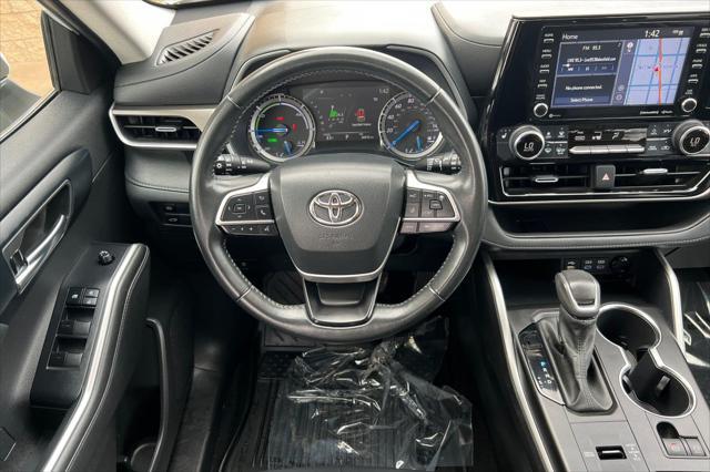 used 2022 Toyota Highlander Hybrid car, priced at $40,463