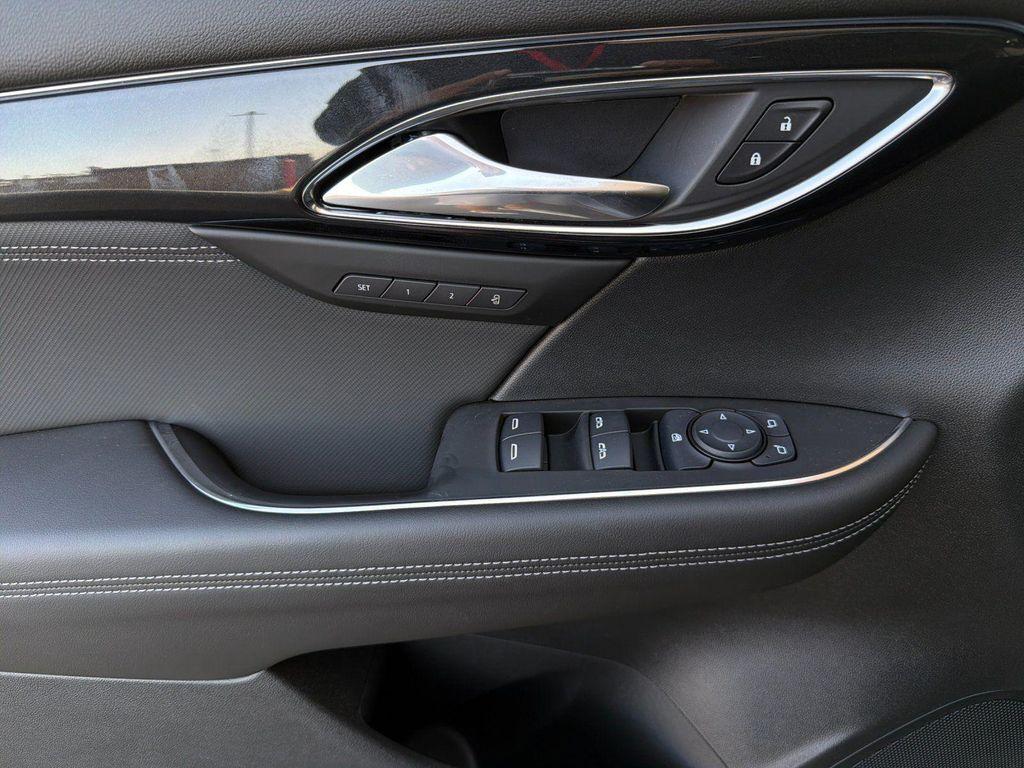 new 2025 Buick Envision car, priced at $36,677