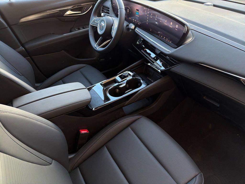 new 2025 Buick Envision car, priced at $36,677