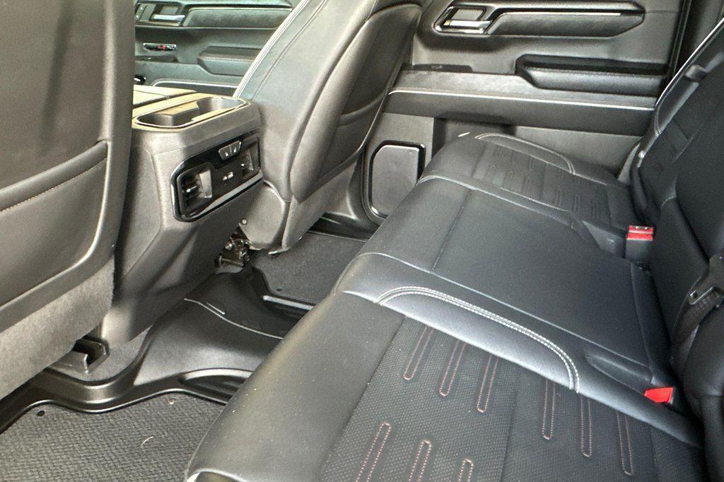 used 2023 GMC Sierra 1500 car, priced at $47,290