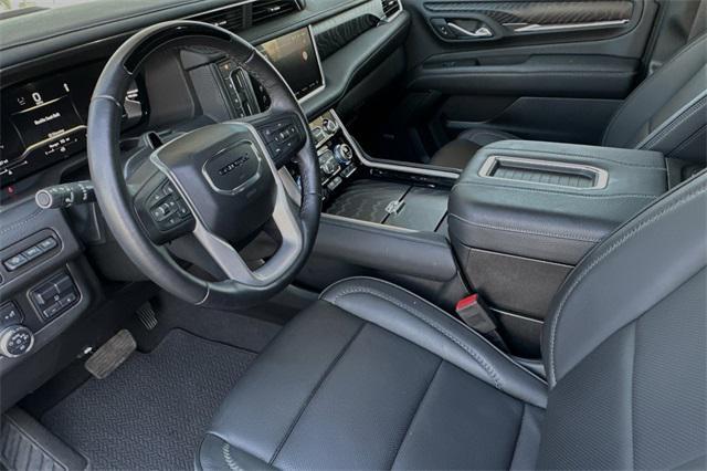 used 2023 GMC Yukon car, priced at $76,890