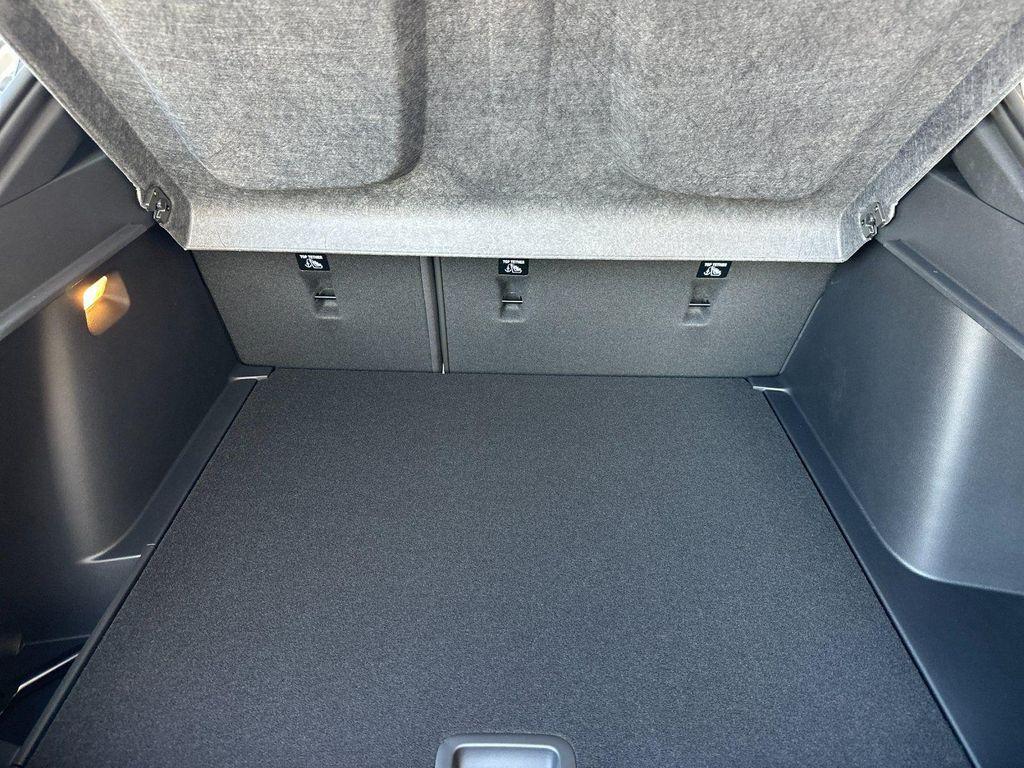 new 2025 Buick Envista car, priced at $22,600