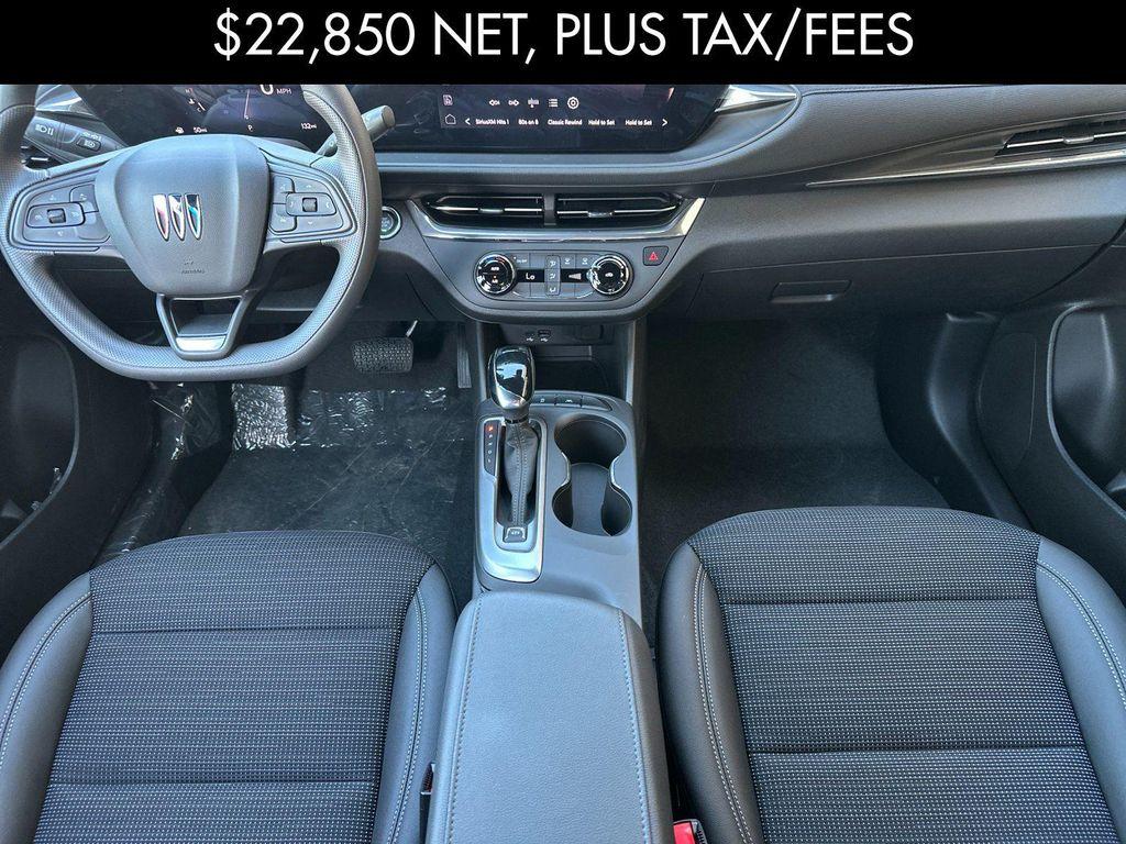 new 2025 Buick Envista car, priced at $23,100
