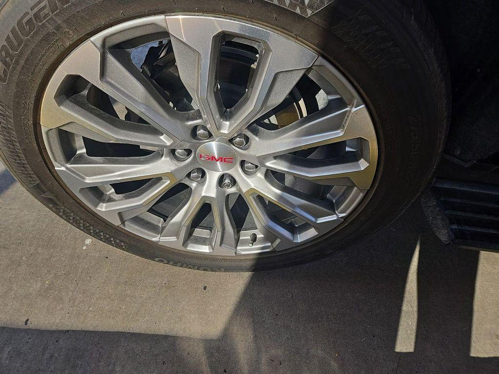 used 2021 GMC Yukon car, priced at $60,290