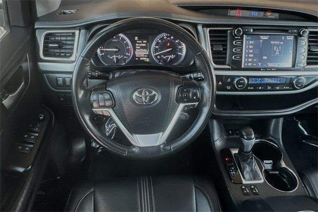 used 2017 Toyota Highlander car, priced at $26,377