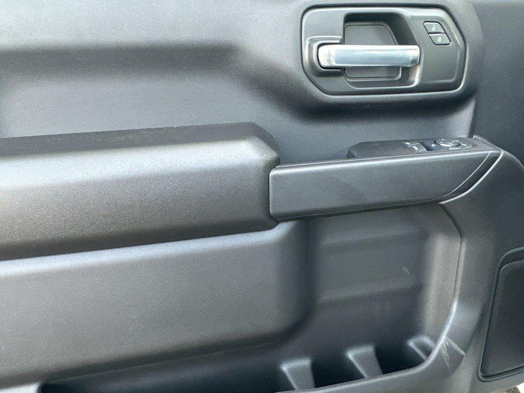 new 2025 GMC Sierra 2500 car, priced at $48,738