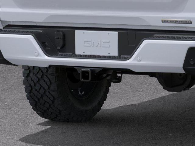 new 2025 GMC Canyon car, priced at $40,095
