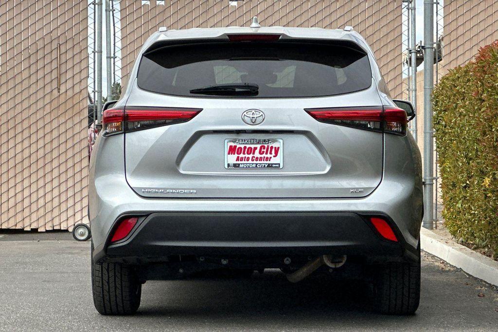 used 2022 Toyota Highlander car, priced at $34,490