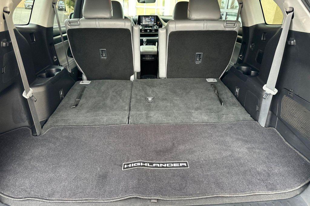 used 2022 Toyota Highlander car, priced at $34,490