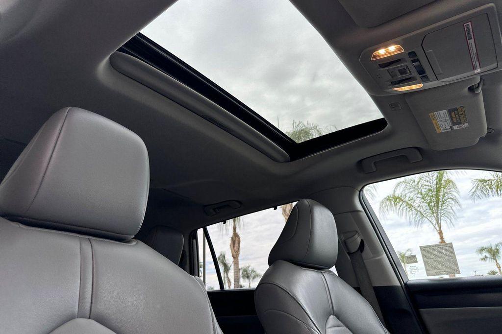 used 2022 Toyota Highlander car, priced at $34,490