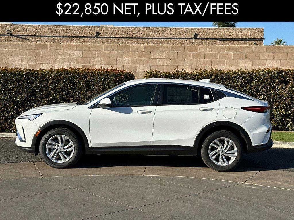 new 2025 Buick Envista car, priced at $23,100