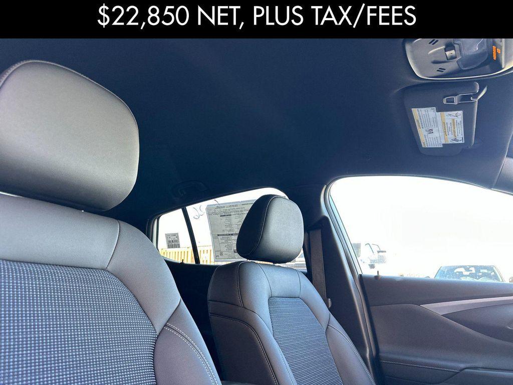 new 2025 Buick Envista car, priced at $23,100