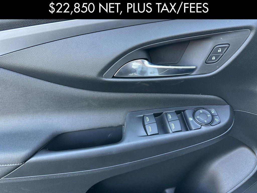 new 2025 Buick Envista car, priced at $23,100