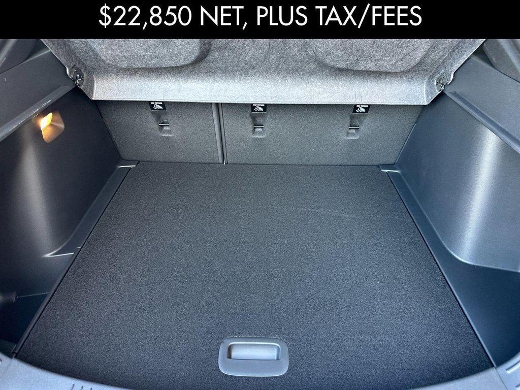 new 2025 Buick Envista car, priced at $23,100