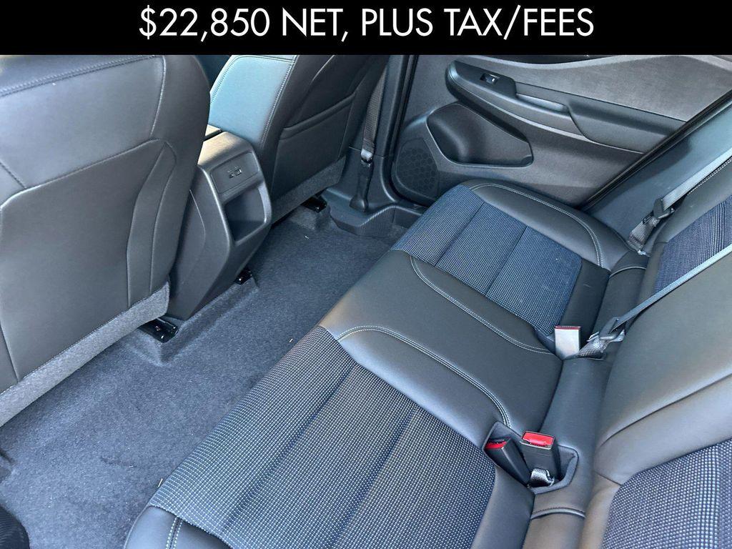 new 2025 Buick Envista car, priced at $23,100