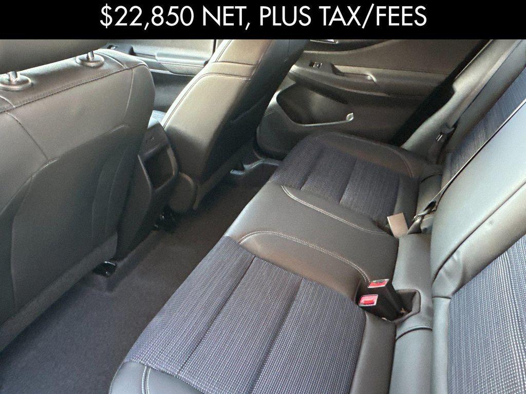 new 2025 Buick Envista car, priced at $23,100