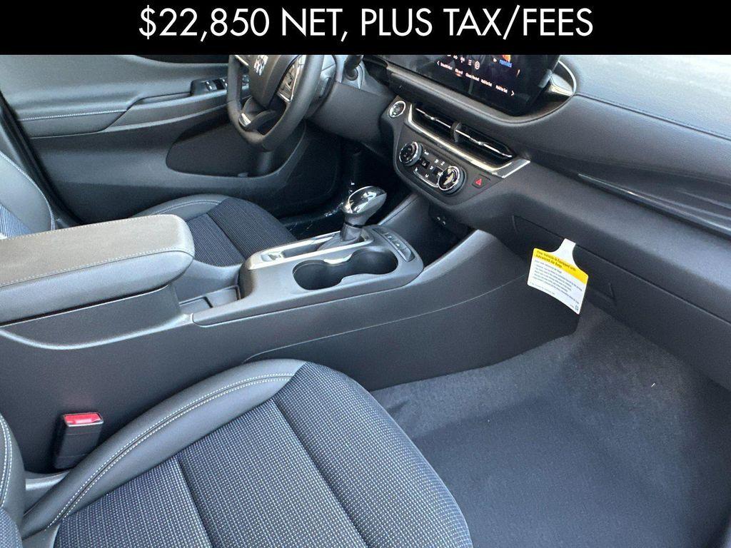 new 2025 Buick Envista car, priced at $23,100