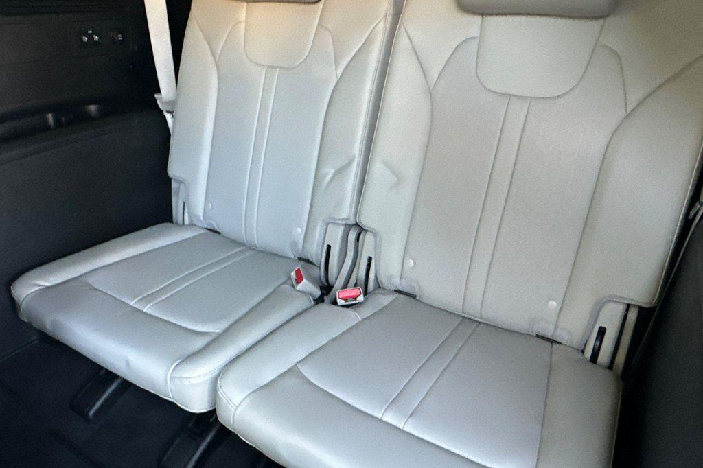 used 2022 Kia Sorento car, priced at $26,990