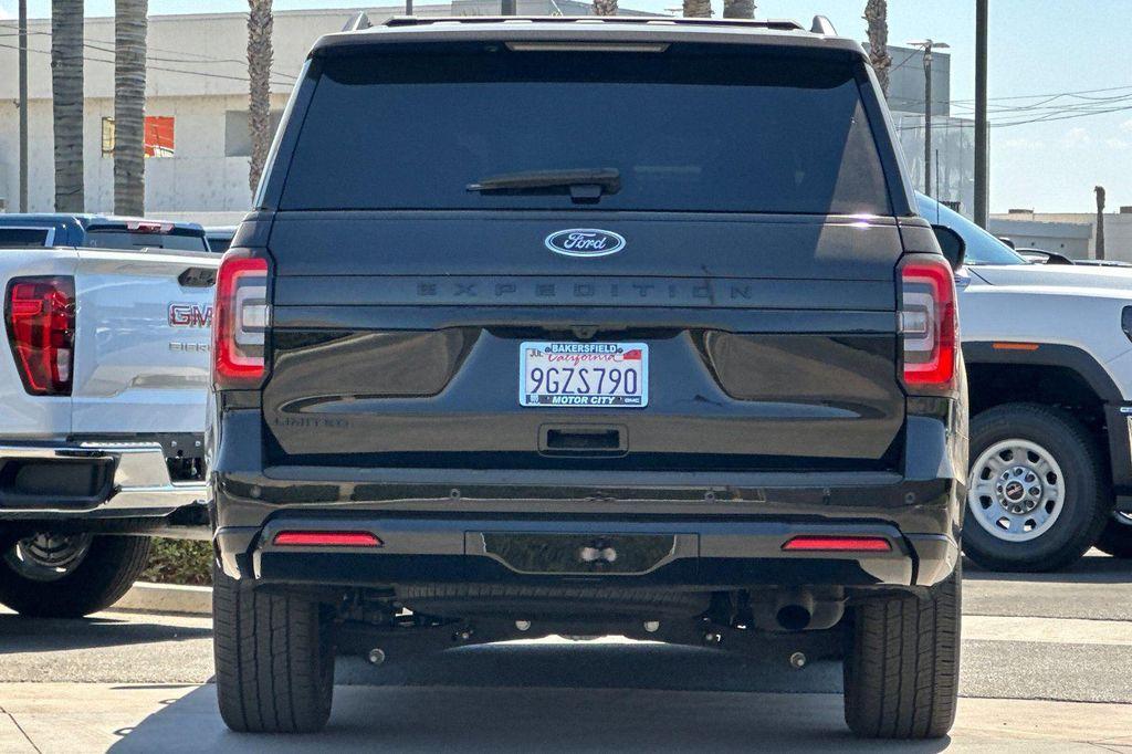 used 2023 Ford Expedition car, priced at $58,993