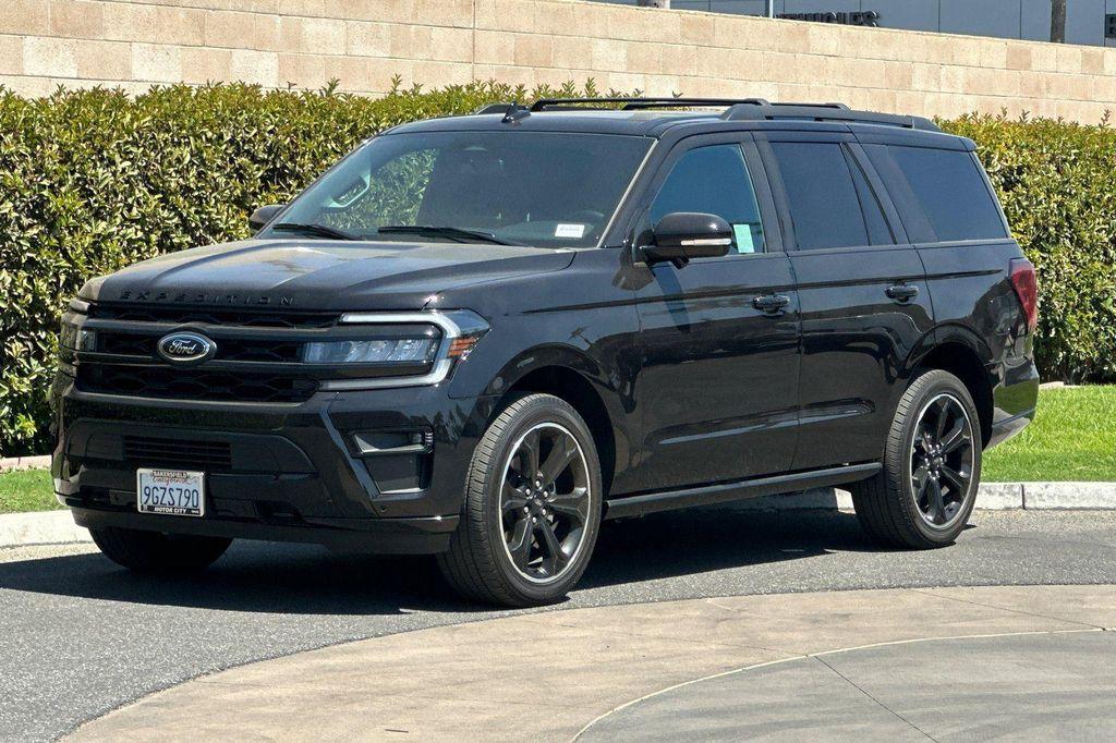 used 2023 Ford Expedition car, priced at $58,993
