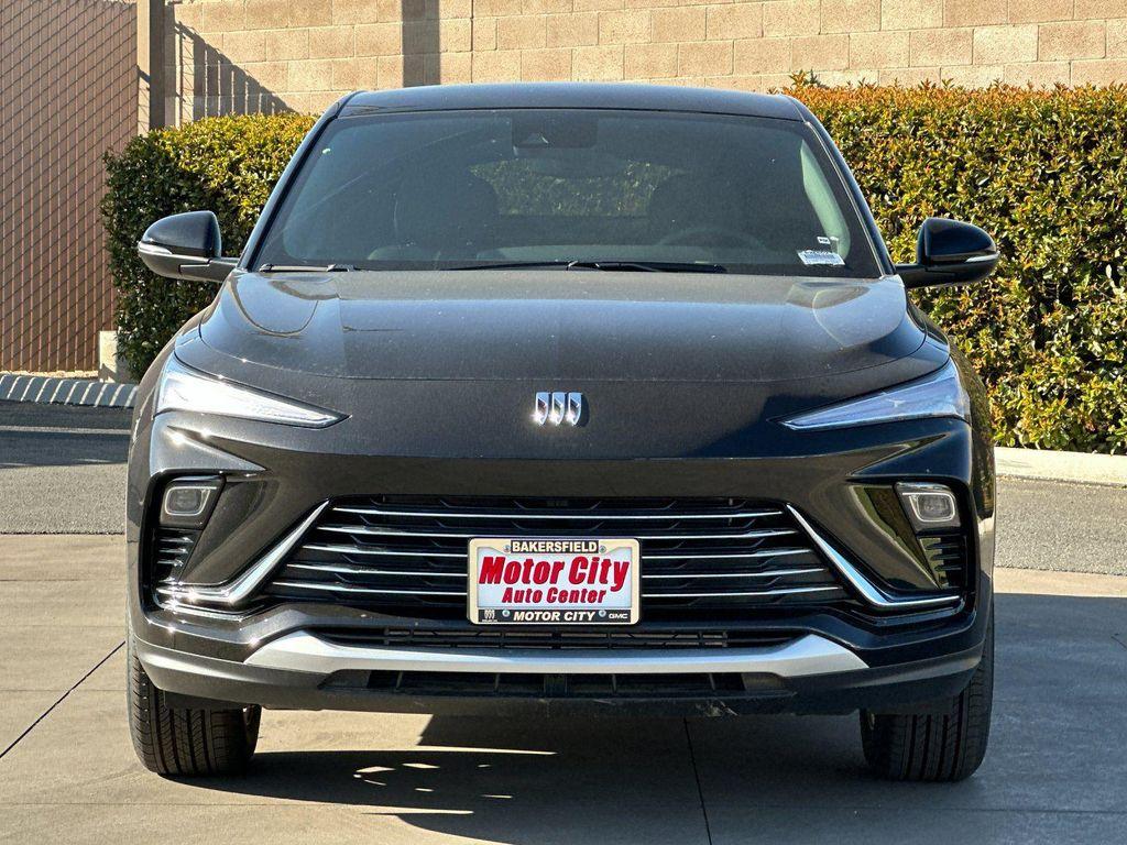 new 2025 Buick Envista car, priced at $25,958