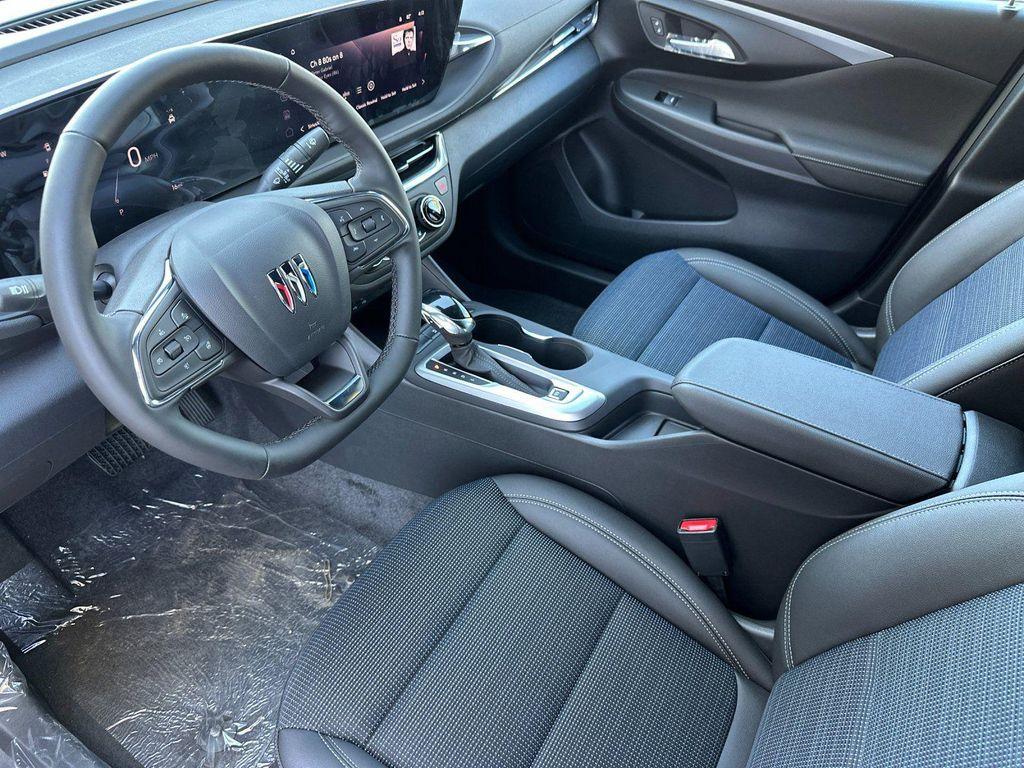 new 2025 Buick Envista car, priced at $25,958