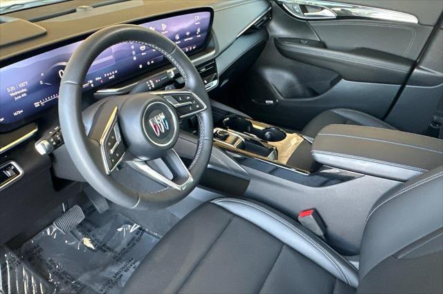 used 2025 Buick Envision car, priced at $37,895