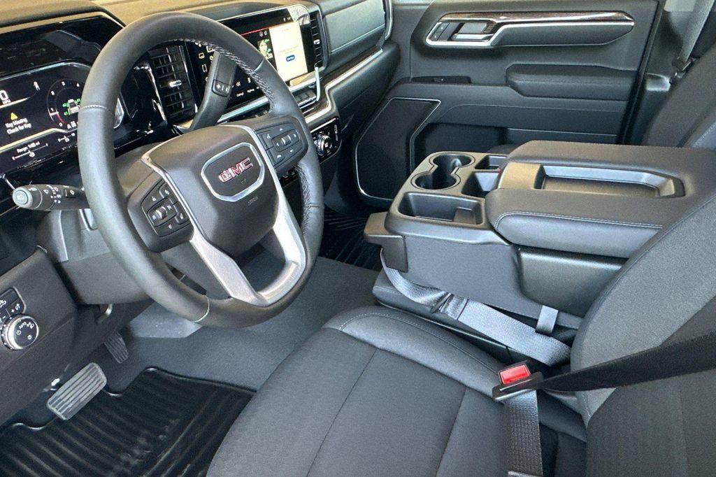 used 2025 GMC Sierra 1500 car, priced at $50,985